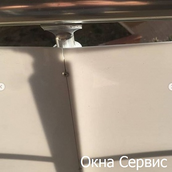 Установили матовый монолитный поликарбонат 3 мм и алюминиевые перила..  �3