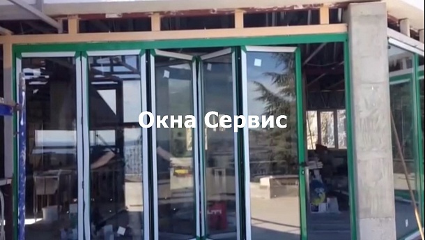 Алюминиевая дверь-гармошка СТО Ливадия